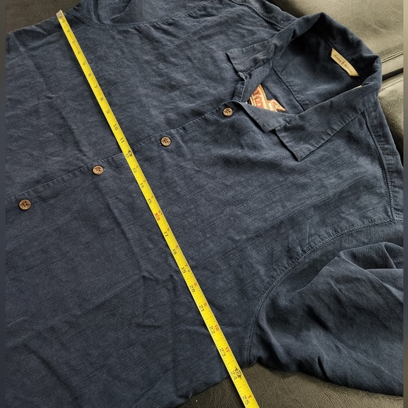 Tommy Bahama With A Twist Embroidered Pin Up Girl Navy Blue Silk Shirt Men's XL - Picture 7 of 8